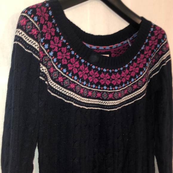 Cozy Winter Pullover Sweater - Picture 5 of 5